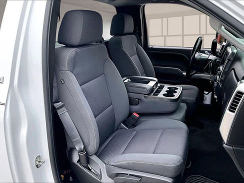 Used 2018 Chevrolet Silverado 1500 LT w/ LT Convenience Package image 26