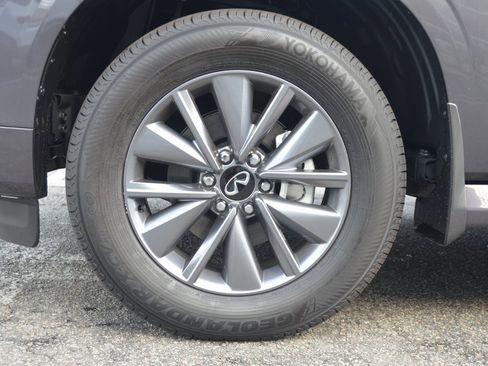 New 2025 INFINITI QX80 Pure image 10