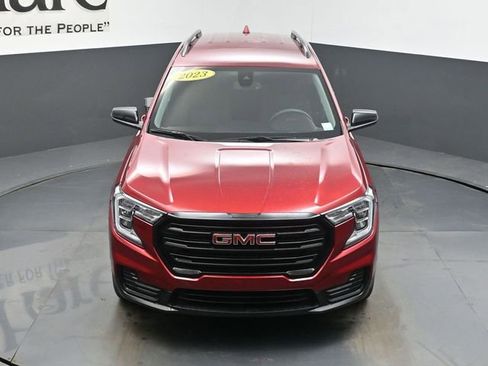 Used 2023 GMC Terrain SLE w/ Driver Convenience Package image 58
