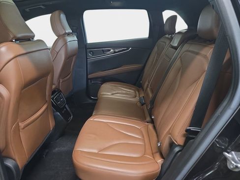 Used 2021 Lincoln Nautilus Reserve w/ Monochromatic Package image 14