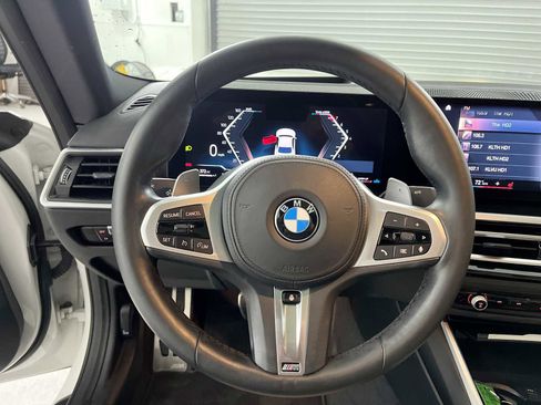 Used 2023 BMW 230i Coupe w/ M Sport Package image 11