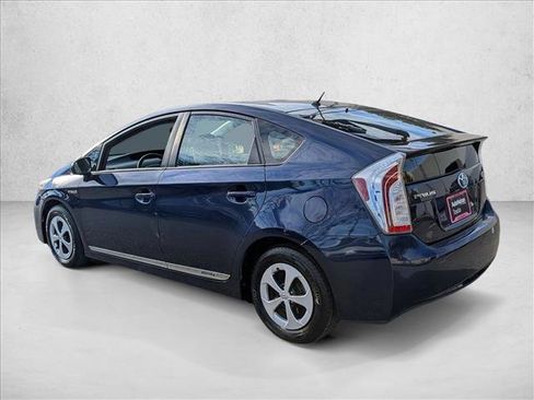Used 2015 Toyota Prius Two image 7