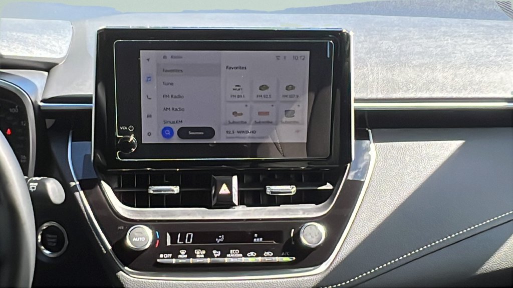 Used 2025 Toyota Corolla SE FWD image 13