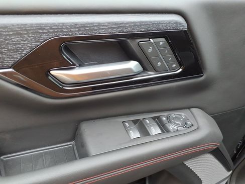 New 2026 GMC Yukon AT4 Ultimate w/ LPO, Floor Liner Package AWD/4WD image 15