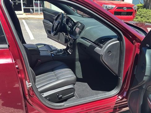 Used 2020 Chrysler 300 S image 17