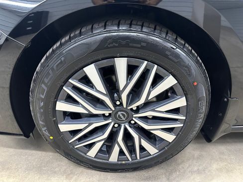 Used 2023 Nissan Altima 2.5 SV FWD image 32