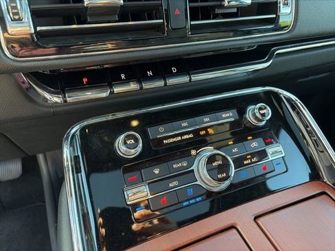 Used 2022 Lincoln Navigator L 2WD image 22