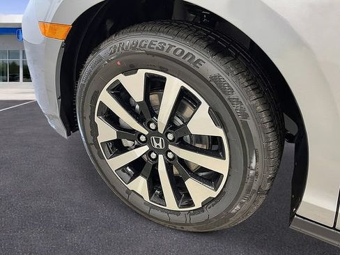 New 2026 Honda Odyssey EX-L image 10