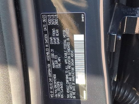 Certified 2024 Volvo XC60 B5 Core w/ Protection Package Premier AWD/4WD image 27
