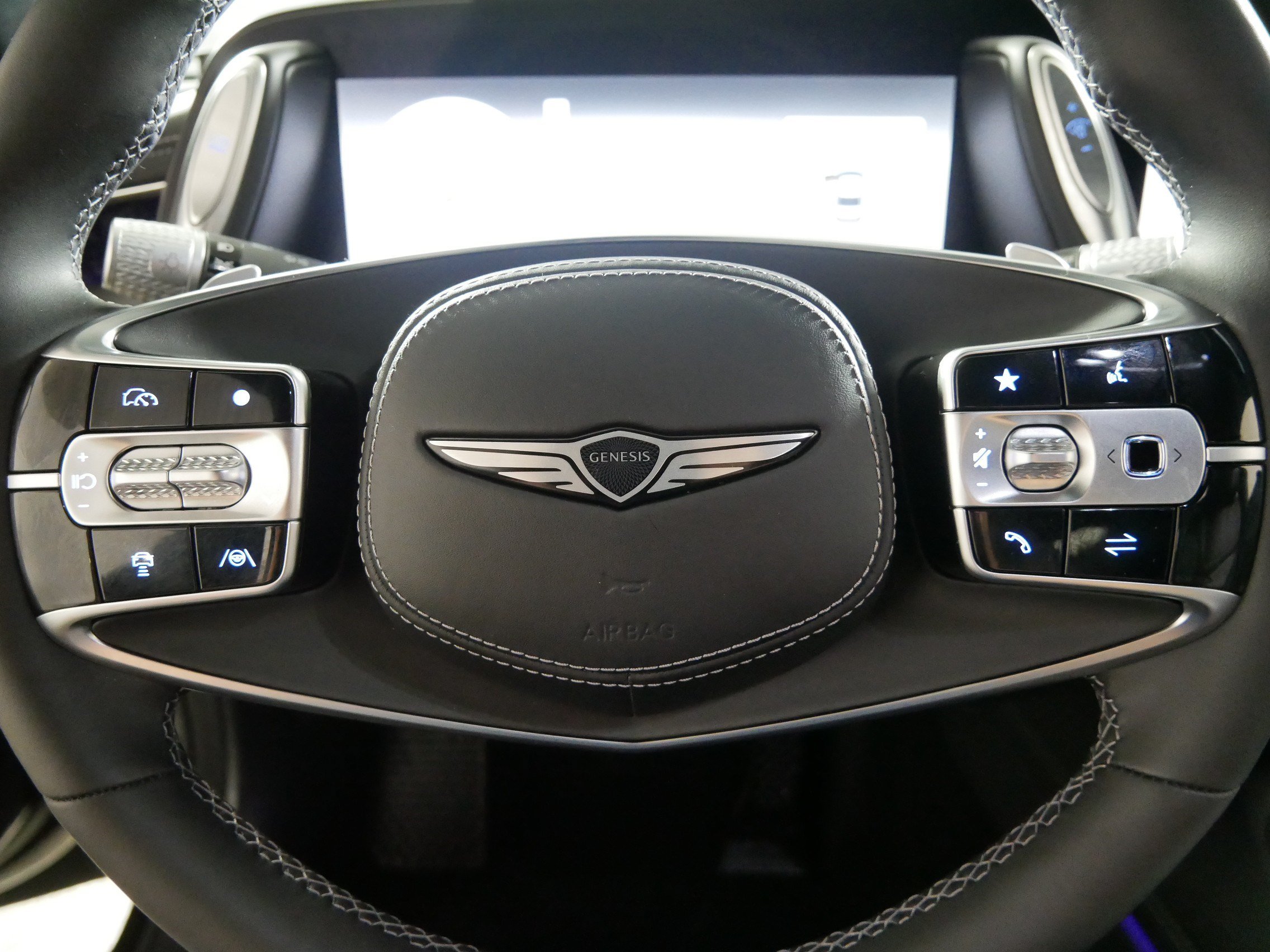 Used 2024 Genesis G90 3.5T AWD/4WD image 25