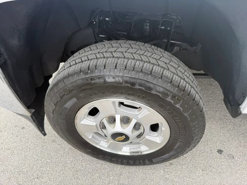 Used 2019 Chevrolet Silverado 2500 W/T RWD image 15