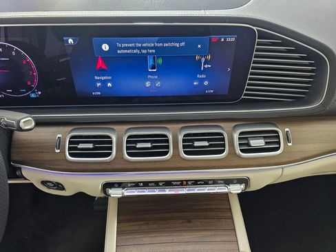 New 2026 Mercedes-Benz GLS 450 4MATIC image 16