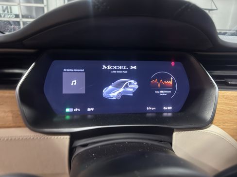 Used 2020 Tesla Model S Long Range Plus image 19