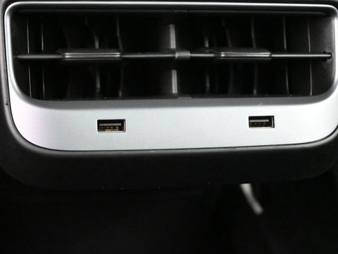 Used 2019 Tesla Model 3 Long Range image 16