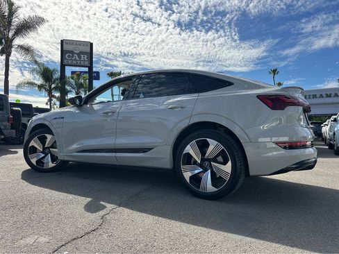 Used 2021 Audi e-tron Prestige w/ Prestige Package image 3