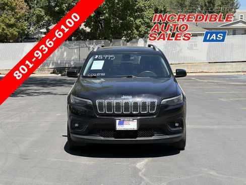 Used 2019 Jeep Cherokee Latitude w/ Popular Appearance Group FWD image 1