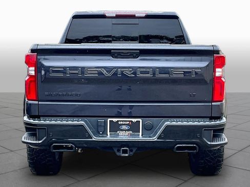 Used 2024 Chevrolet Silverado 1500 LT Trail Boss w/ LT Trail Boss Premium Package AWD/4WD image 5