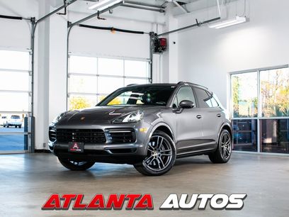 Used 2022 Porsche Cayenne w/ Premium Package