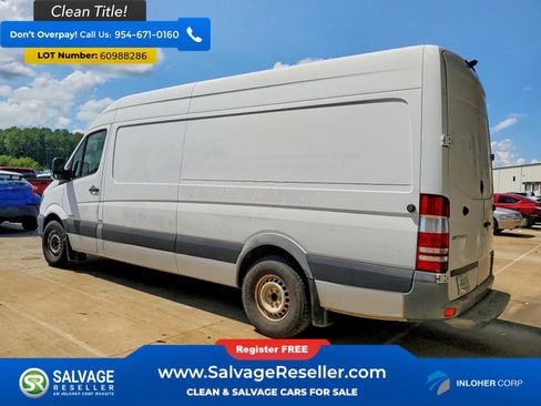 Used 2015 Mercedes-Benz Sprinter 2500 image 3