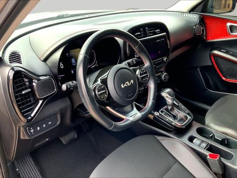 Used 2024 Kia Soul GT-Line w/ Option Group 020 FWD image 18