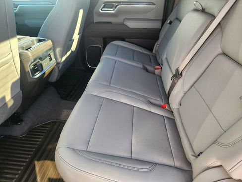 New 2026 Chevrolet Silverado 1500 LTZ w/ Z71 Off-Road Package image 30