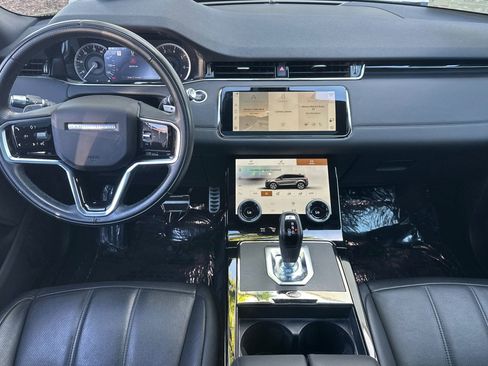 Used 2022 Land Rover Range Rover Evoque R-Dynamic S image 27