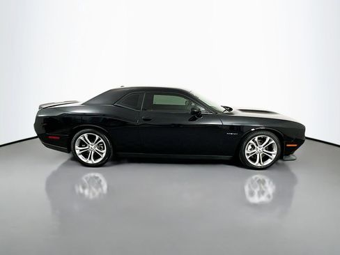 Used 2022 Dodge Challenger R/T RWD image 4