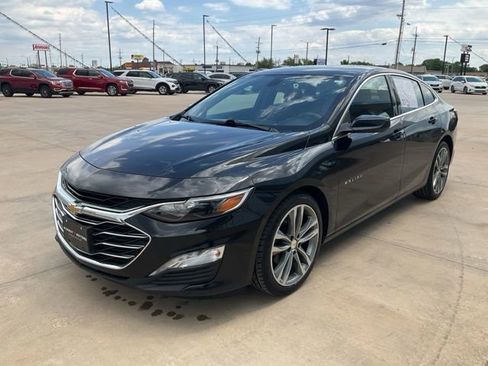 Used 2022 Chevrolet Malibu LT FWD image 38