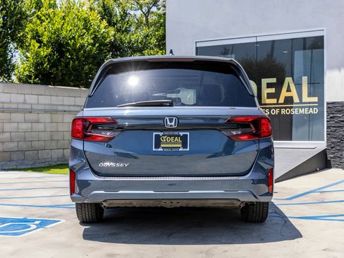 Used 2025 Honda Odyssey EX-L image 12