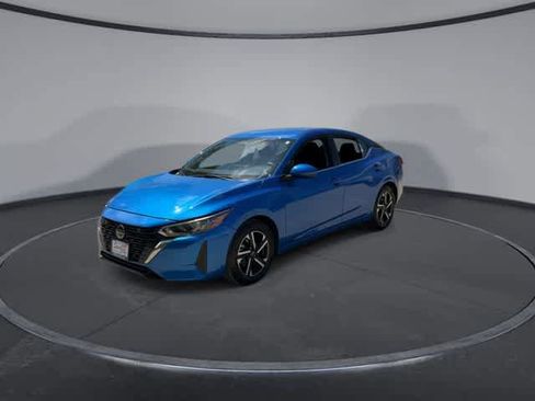 Used 2025 Nissan Sentra SV image 4