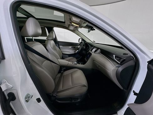 Used 2023 INFINITI QX50 Luxe image 33