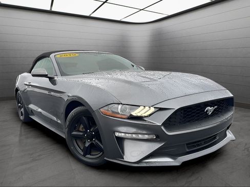 Used 2019 Ford Mustang Convertible image 7