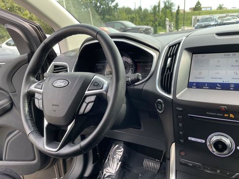 Used 2019 Ford Edge Titanium AWD/4WD image 27