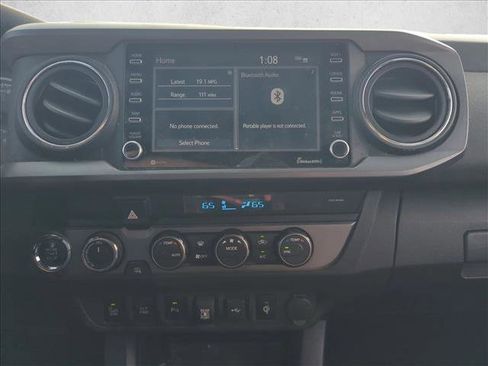 Used 2021 Toyota Tacoma TRD Off-Road image 11