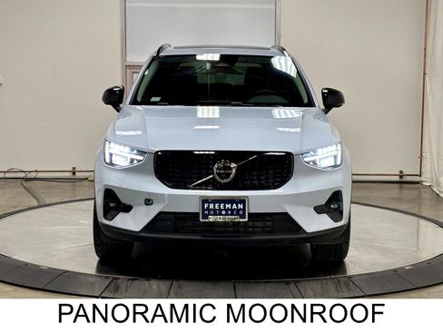 Used 2026 Volvo XC40 B5 Plus w/ Protection Package Premier AWD/4WD image 3