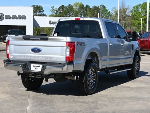 Used 2017 Ford F250 Lariat w/ Lariat Value Package image 4