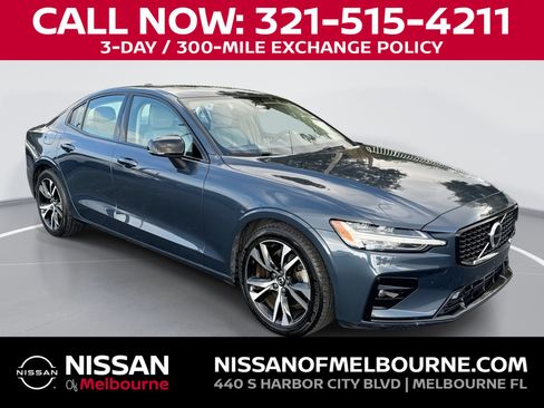 Used 2024 Volvo S60 B5 Core FWD image 1