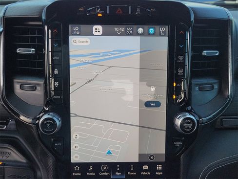 Used 2024 RAM 2500 Limited image 10