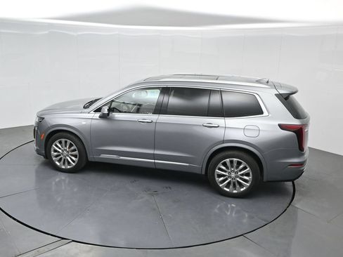 Used 2023 Cadillac XT6 Premium Luxury FWD image 45