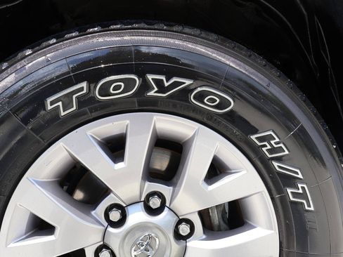 Used 2016 Toyota Tacoma SR5 RWD image 29