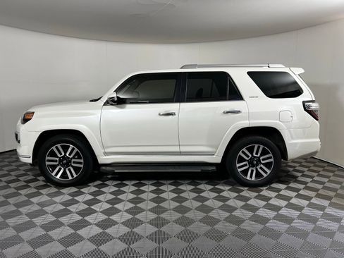 Used 2023 Toyota 4Runner Limited AWD/4WD image 8