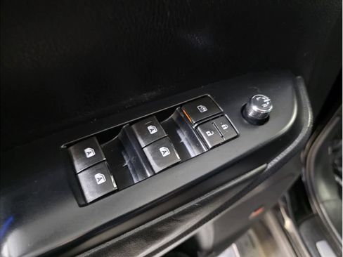 Used 2015 Toyota Highlander Limited Platinum image 16