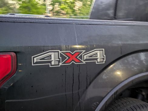 Used 2019 Ford F150 Platinum w/ Equipment Group 701A Luxury image 7