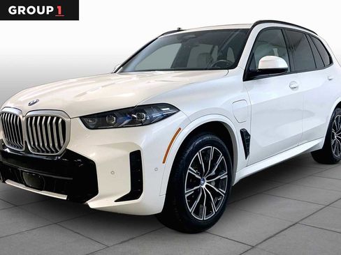Used 2024 BMW X5 xDrive50e w/ Executive Package AWD/4WD image 1