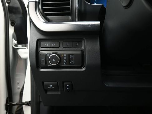 Certified 2023 Ford F250 Lariat w/ Lariat Ultimate Package image 12