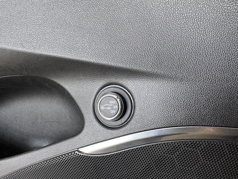 Used 2024 Buick Enclave Premium image 42