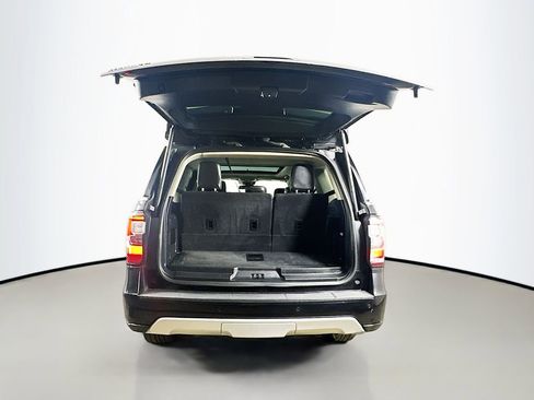 Used 2019 Ford Expedition Platinum RWD image 37
