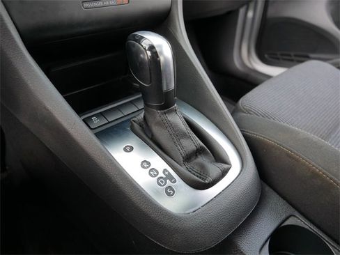 Used 2012 Volkswagen Golf 4-Door image 31