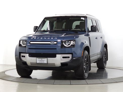 Used 2022 Land Rover Defender 110 S AWD/4WD image 4