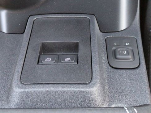 New 2025 Ford Bronco 2-Door image 22